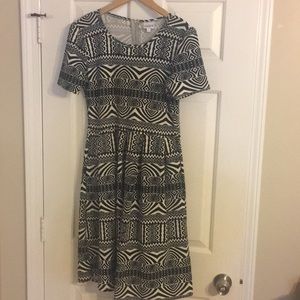 Lularoe Amelia